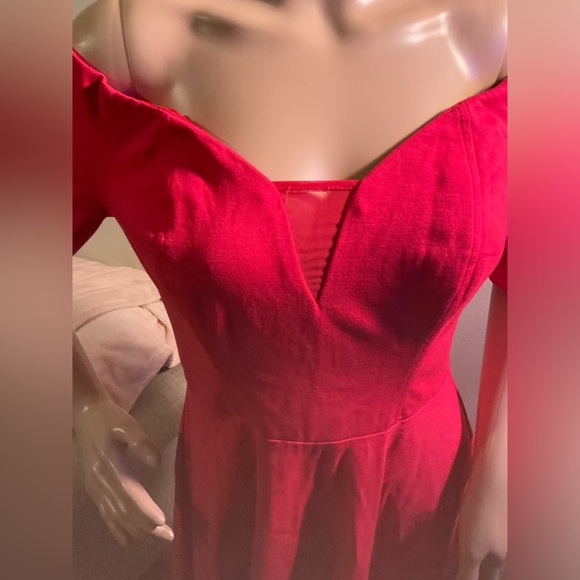 Guess Off the shoulder dress - Picture 2 of 7